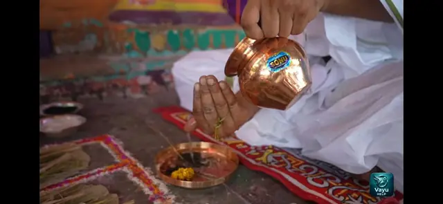 गया पिंडदान में तर्पण — तिल और कुश के साथ जल