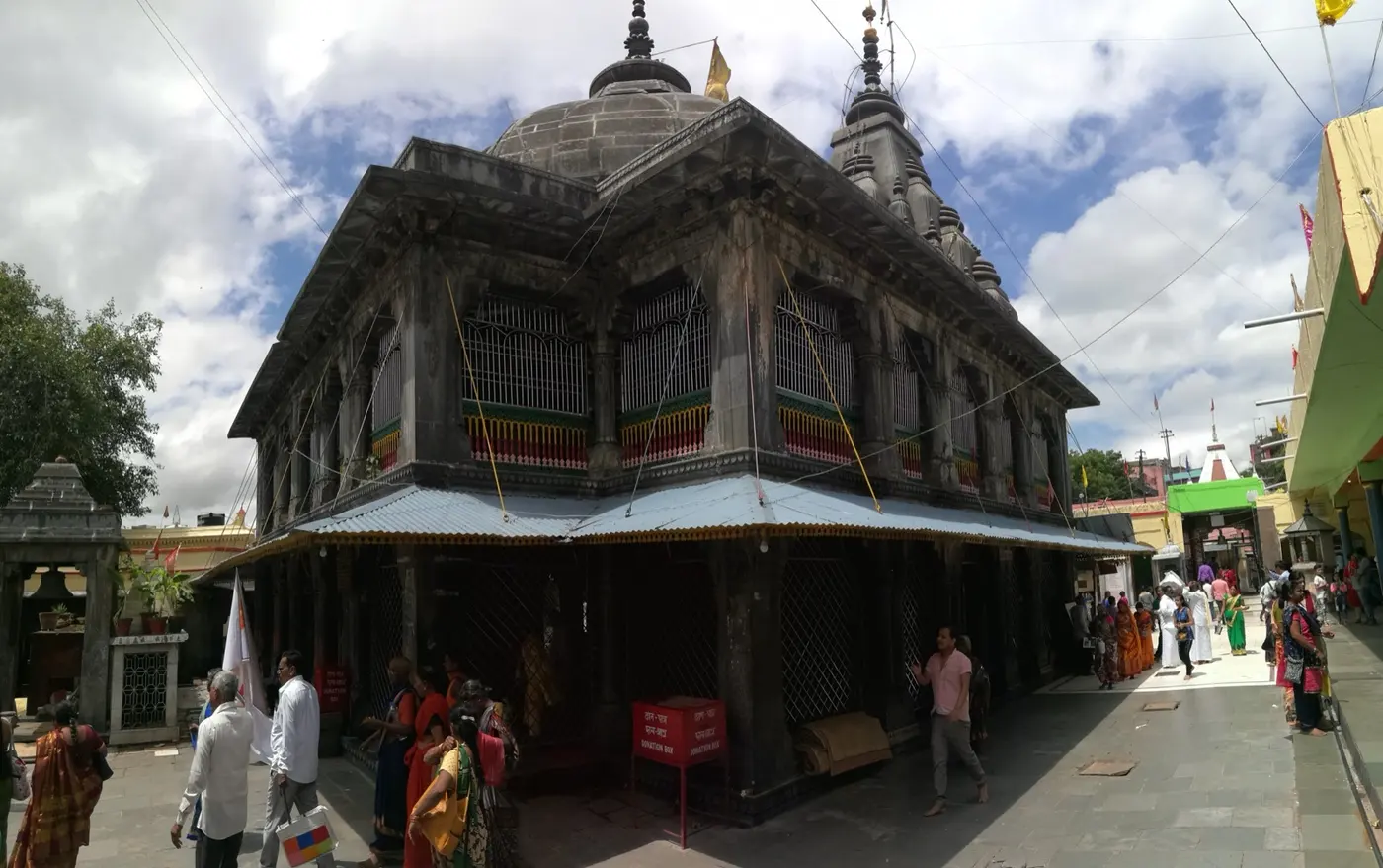 Vishnupad Temple in Gaya, Bihar